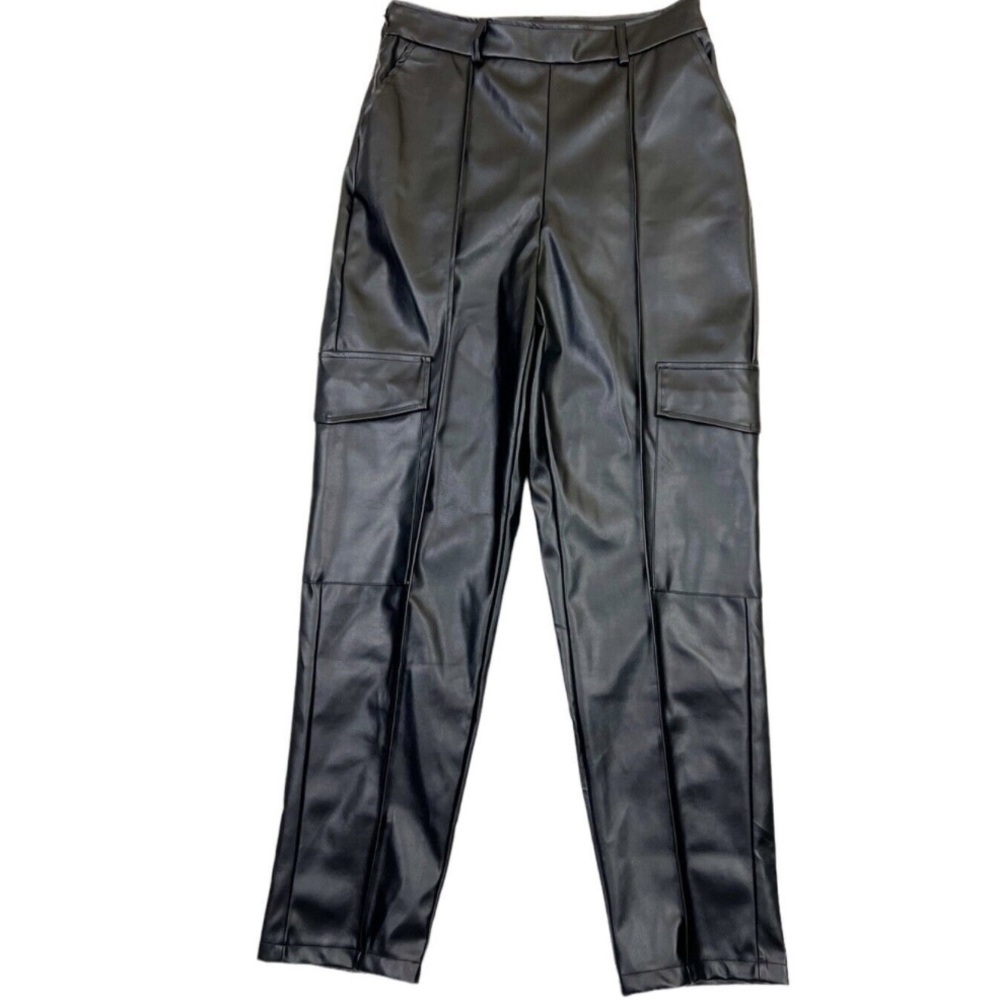 š“ BLACK CARGO FAUX LEATHER PANTS